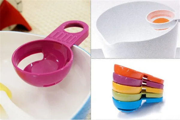 Egg white yolk device yolk separator practical 10*6cm Random color Egg Dividers Vitellus kitchen cooking tools